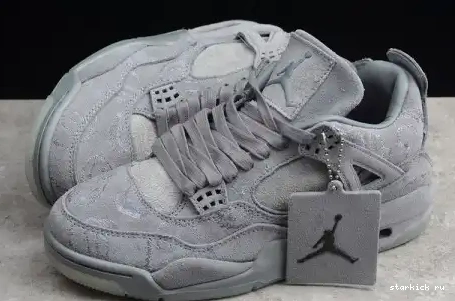 KAWS x Jordan 4“ Air Cool Grey”930155-003 930155-003 0706